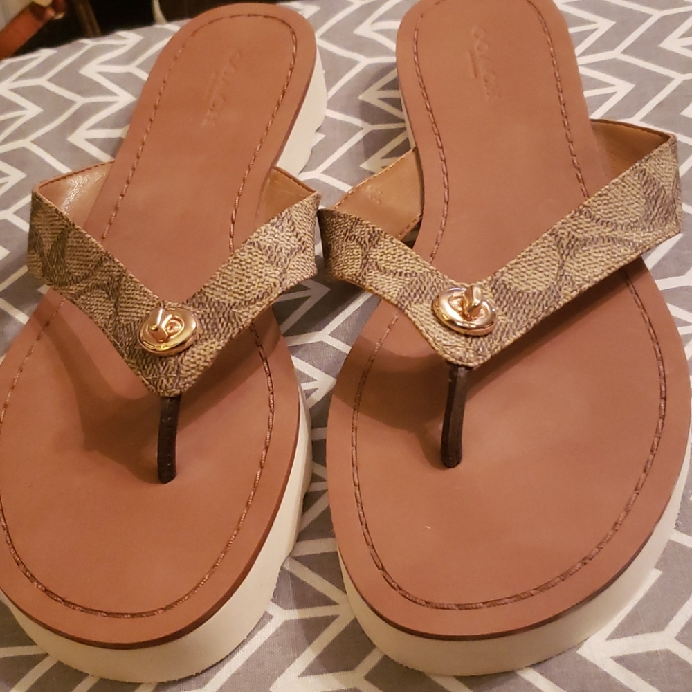 Sandal